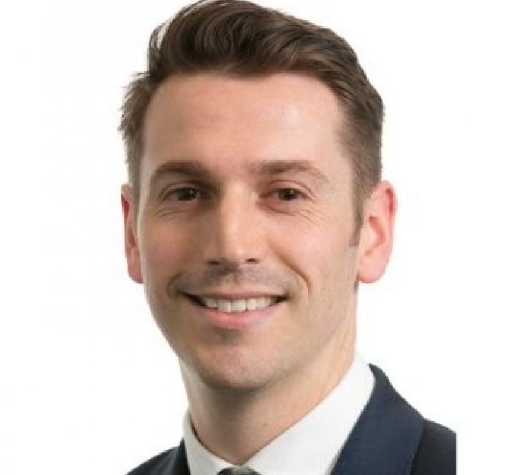 TOM HELLIER